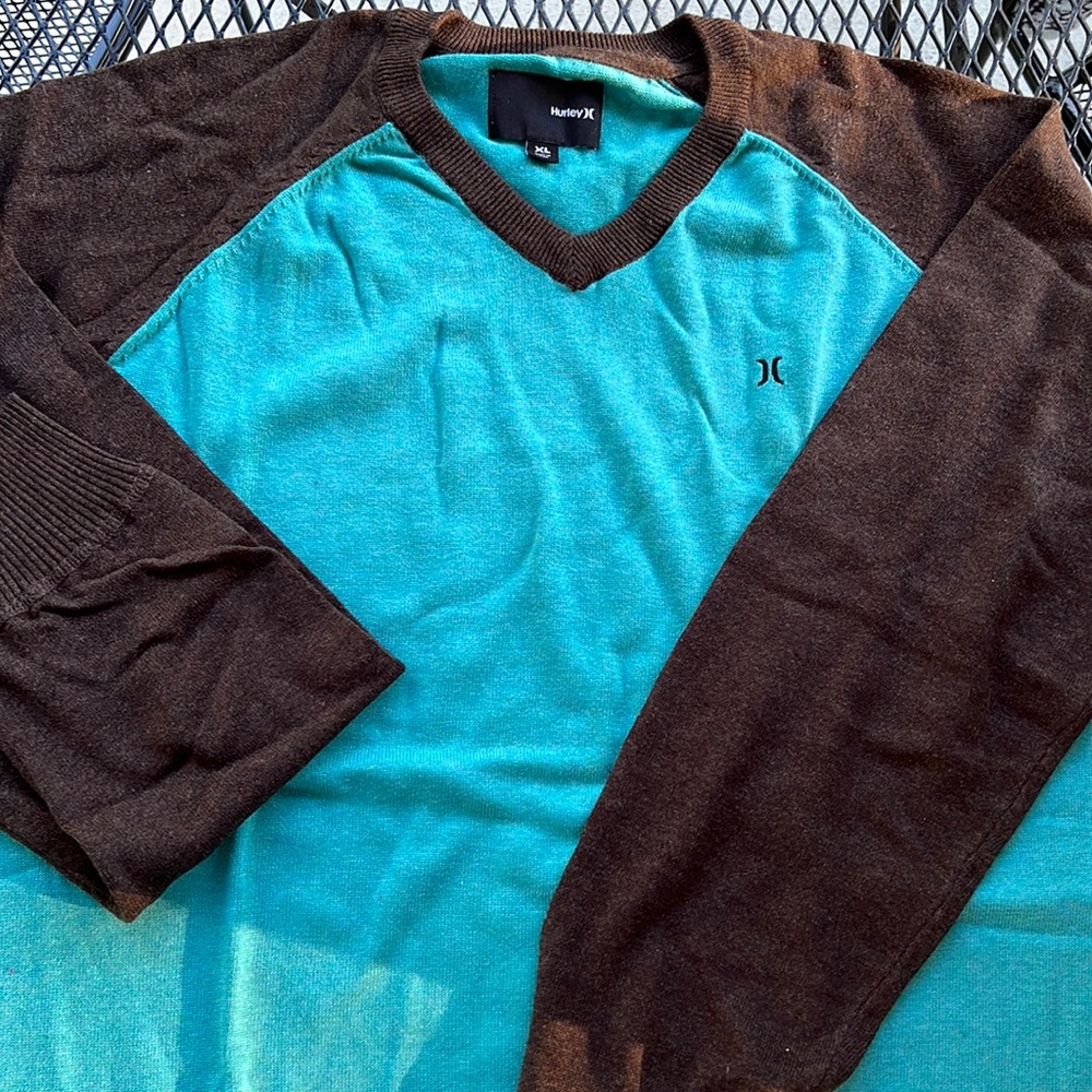 Hurley v-neck sweater